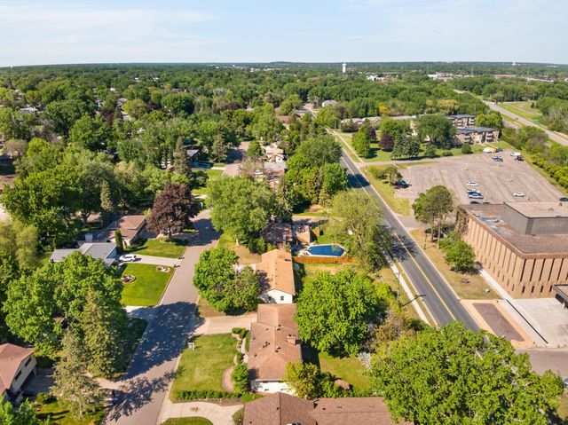 3035 Croft Drive, Saint Anthony, MN 55418
