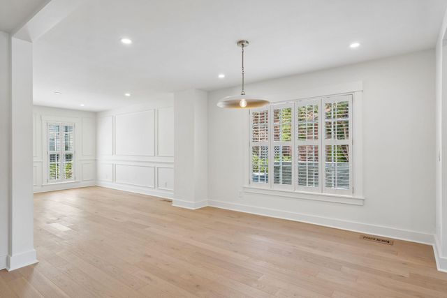 2 Gadsden Street B, Charleston, SC 29401