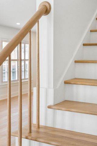 2 Gadsden Street B, Charleston, SC 29401