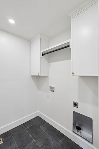 2 Gadsden Street B, Charleston, SC 29401