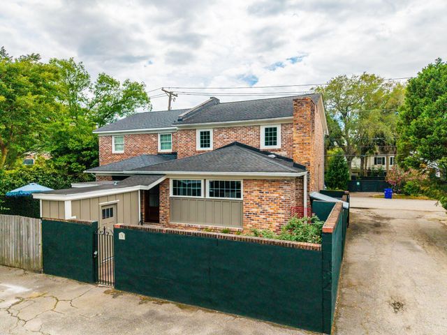 2 Gadsden Street B, Charleston, SC 29401