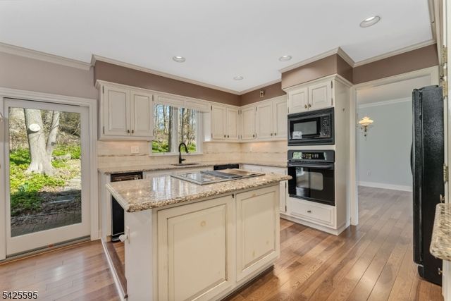 296 Andersen Rd, Holland Twp., NJ 08848