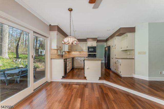 296 Andersen Rd, Holland Twp., NJ 08848