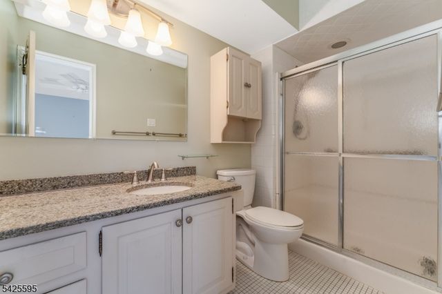 296 Andersen Rd, Holland Twp., NJ 08848