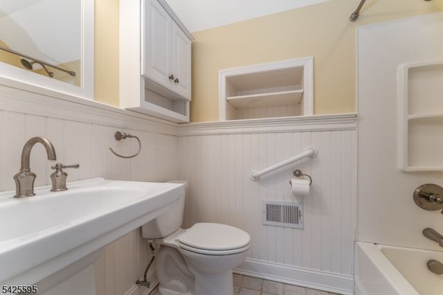 296 Andersen Rd, Holland Twp., NJ 08848