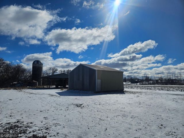 9284 95th Avenue, Milaca, MN 56353