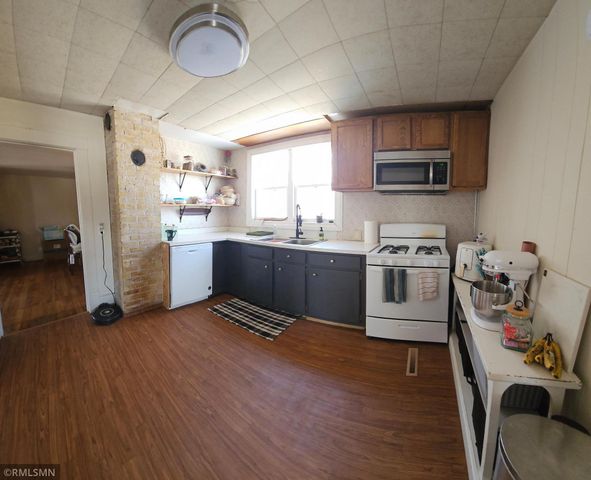 9284 95th Avenue, Milaca, MN 56353