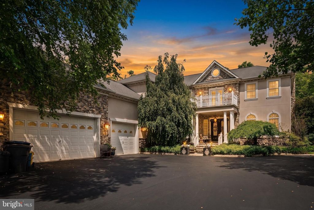 19 EVANS LN, Lawrence Township, NJ 08648 — exterior