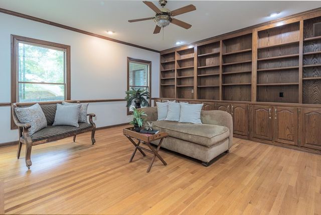 8492 WINDOLYN CIR N, Bartlett, TN 38133