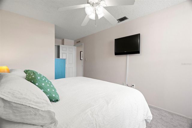 4353 TAHITIAN GARDENS CIR B, Holiday, FL 34691