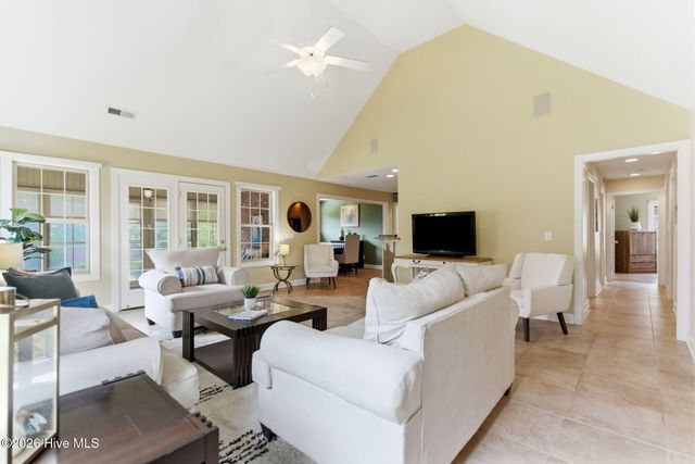 6122 Northshore Drive, Wilmington, NC 28411