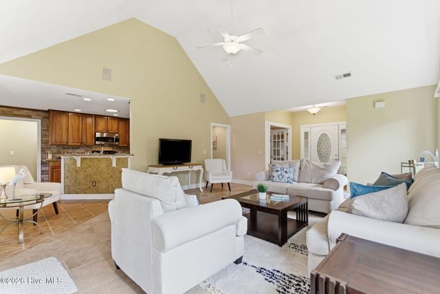 6122 Northshore Drive, Wilmington, NC 28411