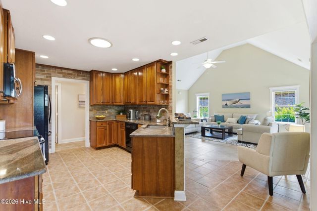 6122 Northshore Drive, Wilmington, NC 28411