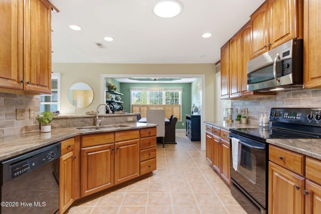 6122 Northshore Drive, Wilmington, NC 28411