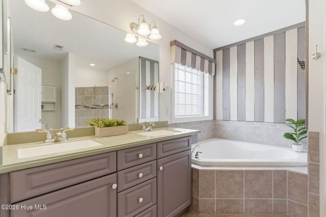 6122 Northshore Drive, Wilmington, NC 28411