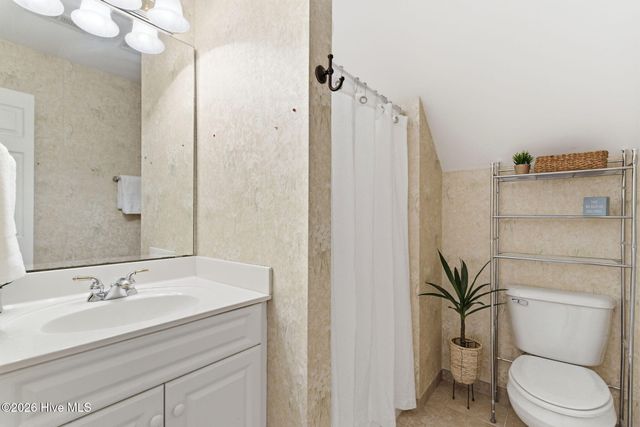 6122 Northshore Drive, Wilmington, NC 28411