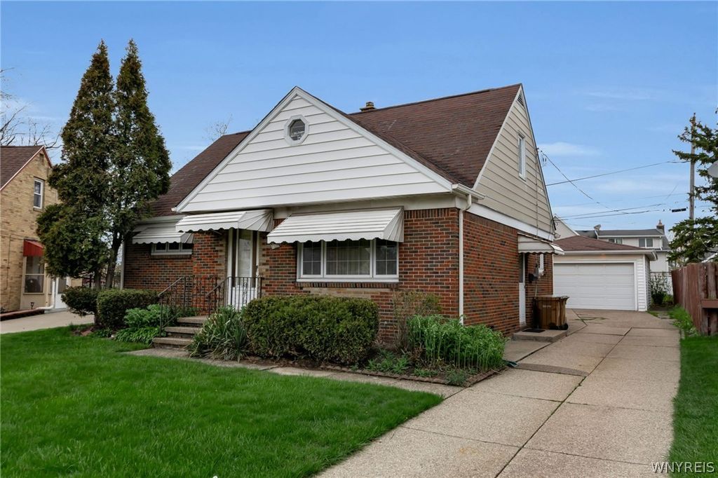 86 Laurentian Drive, Cheektowaga, NY 14225