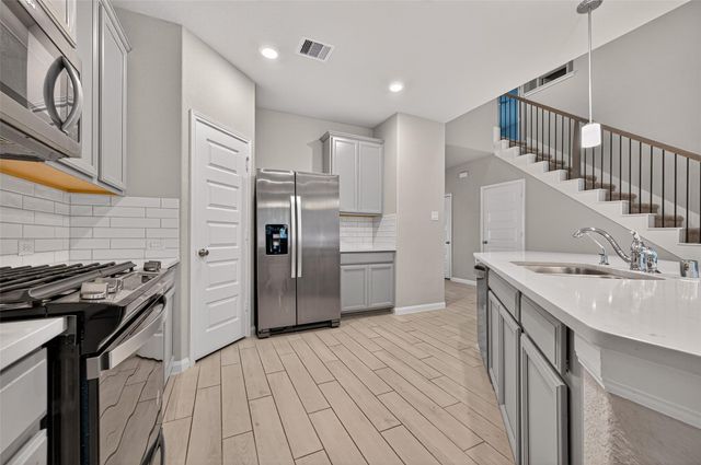 1207 Dry Cork Circle, Richmond, TX 77406