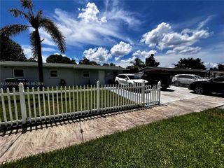 19302 NW 47th Pl 19302, Miami Gardens, FL 33055
