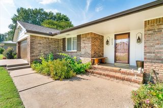 2209 W Granite Street, Siloam Springs, AR 72761