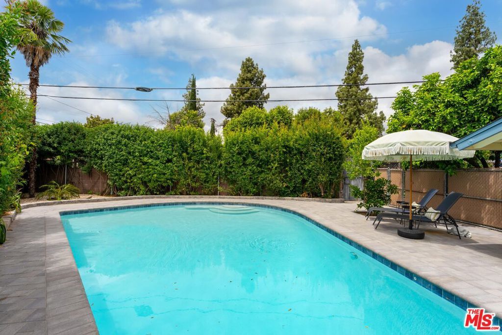 Image 1 of property listing at 22736 Cantlay Street, West Hills, CA 91307