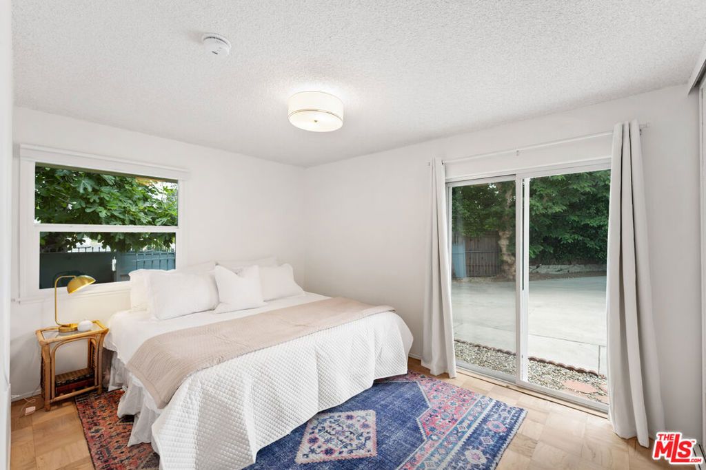 Image 18 of property listing at 22736 Cantlay Street, West Hills, CA 91307