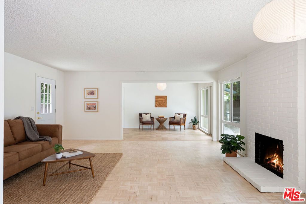 Image 2 of property listing at 22736 Cantlay Street, West Hills, CA 91307