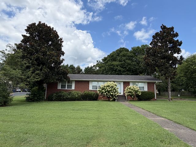 1610 June Ave, Shelbyville, TN 37160
