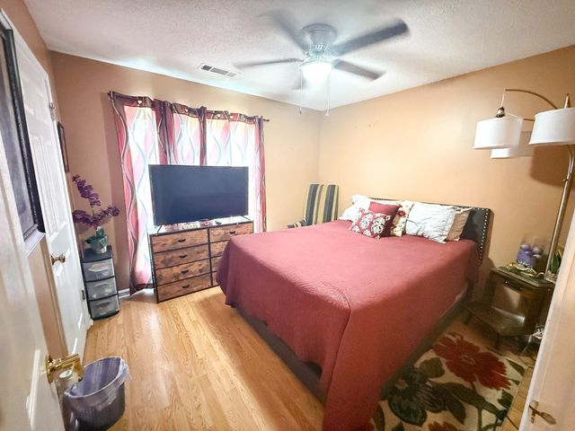 6554 BALD OAK DR, Memphis, TN 38141