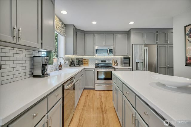 7904 66th Avenue Ct NW, Gig Harbor, WA 98335