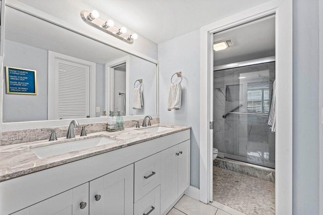 910 Dogwood Drive 444, Delray Beach, FL 33483