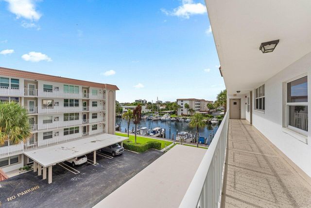 910 Dogwood Drive 444, Delray Beach, FL 33483