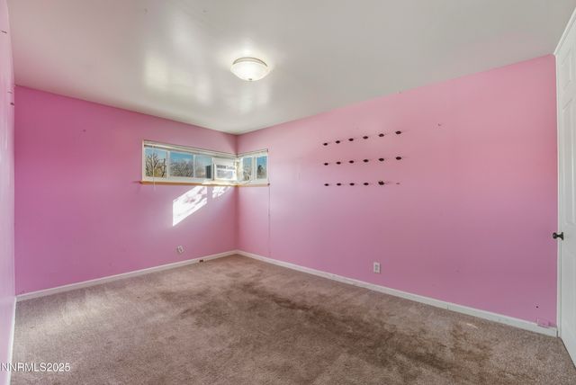 2021 1st Street, Sparks, NV 89431