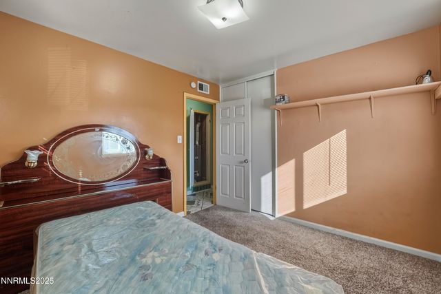 2021 1st Street, Sparks, NV 89431