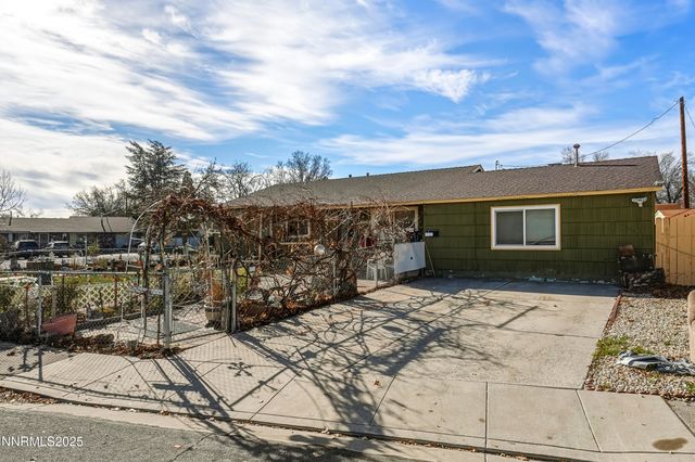 2021 1st Street, Sparks, NV 89431
