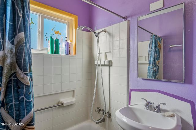 2021 1st Street, Sparks, NV 89431