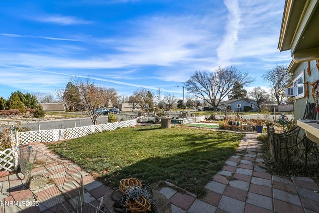 2021 1st Street, Sparks, NV 89431