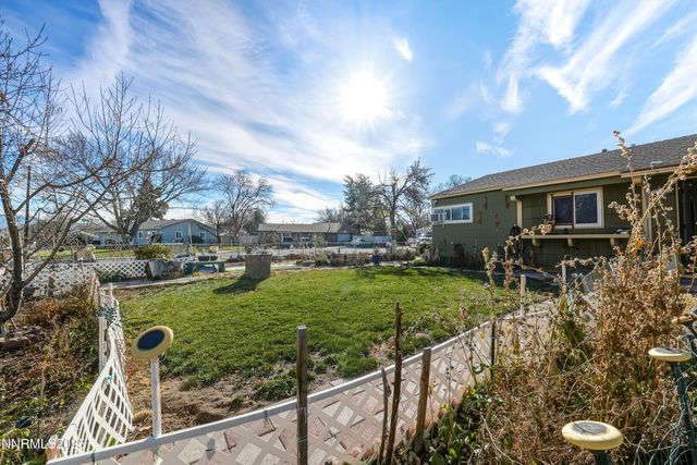 2021 1st Street, Sparks, NV 89431