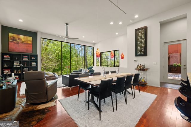 585 Overbrook Drive NW, Atlanta, GA 30318