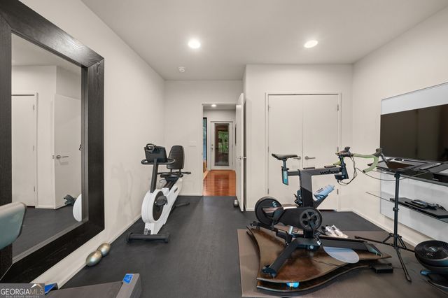 585 Overbrook Drive NW, Atlanta, GA 30318