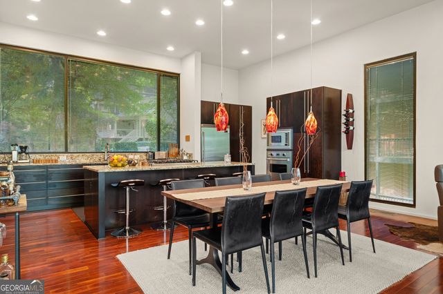 585 Overbrook Drive NW, Atlanta, GA 30318