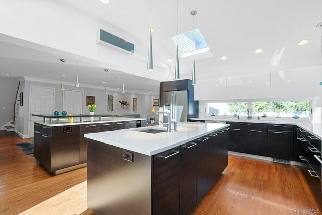 21 Candlewood Court, Briarcliff Manor, NY 10510