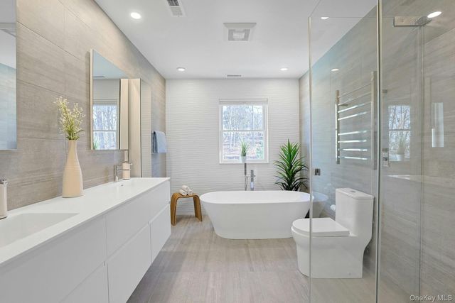 21 Candlewood Court, Briarcliff Manor, NY 10510