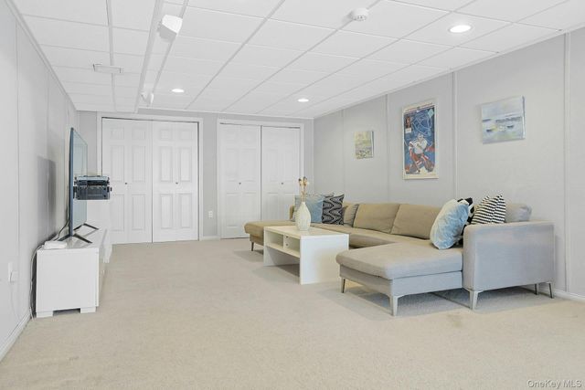 21 Candlewood Court, Briarcliff Manor, NY 10510