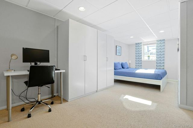 21 Candlewood Court, Briarcliff Manor, NY 10510