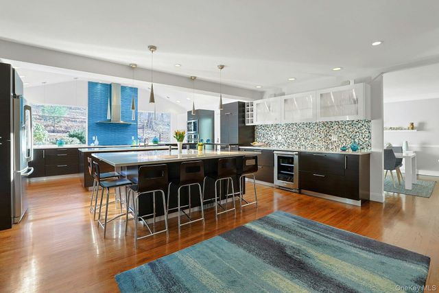 21 Candlewood Court, Briarcliff Manor, NY 10510