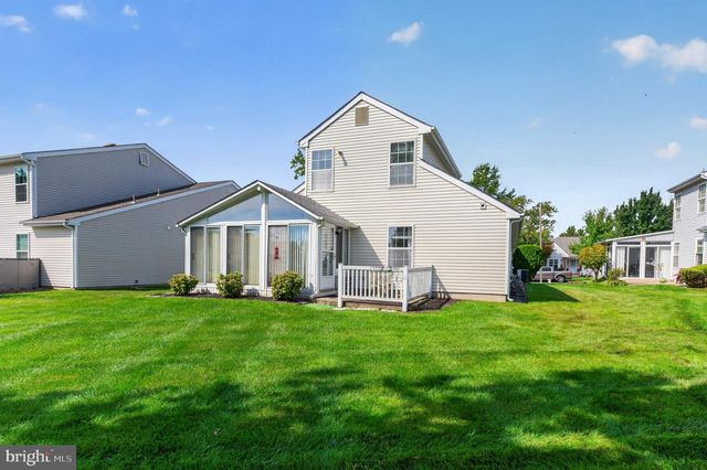 157 INDIGO DR, Mount Laurel, NJ 08054