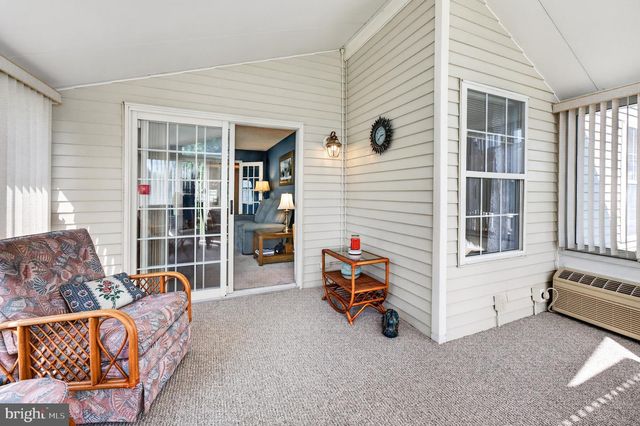 157 INDIGO DR, Mount Laurel, NJ 08054