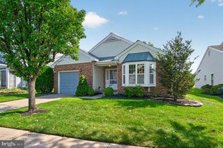 157 INDIGO DR, Mount Laurel, NJ 08054