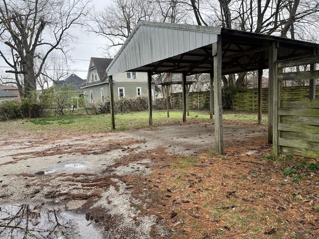 1220 N Robberson Avenue, Springfield, MO 65802